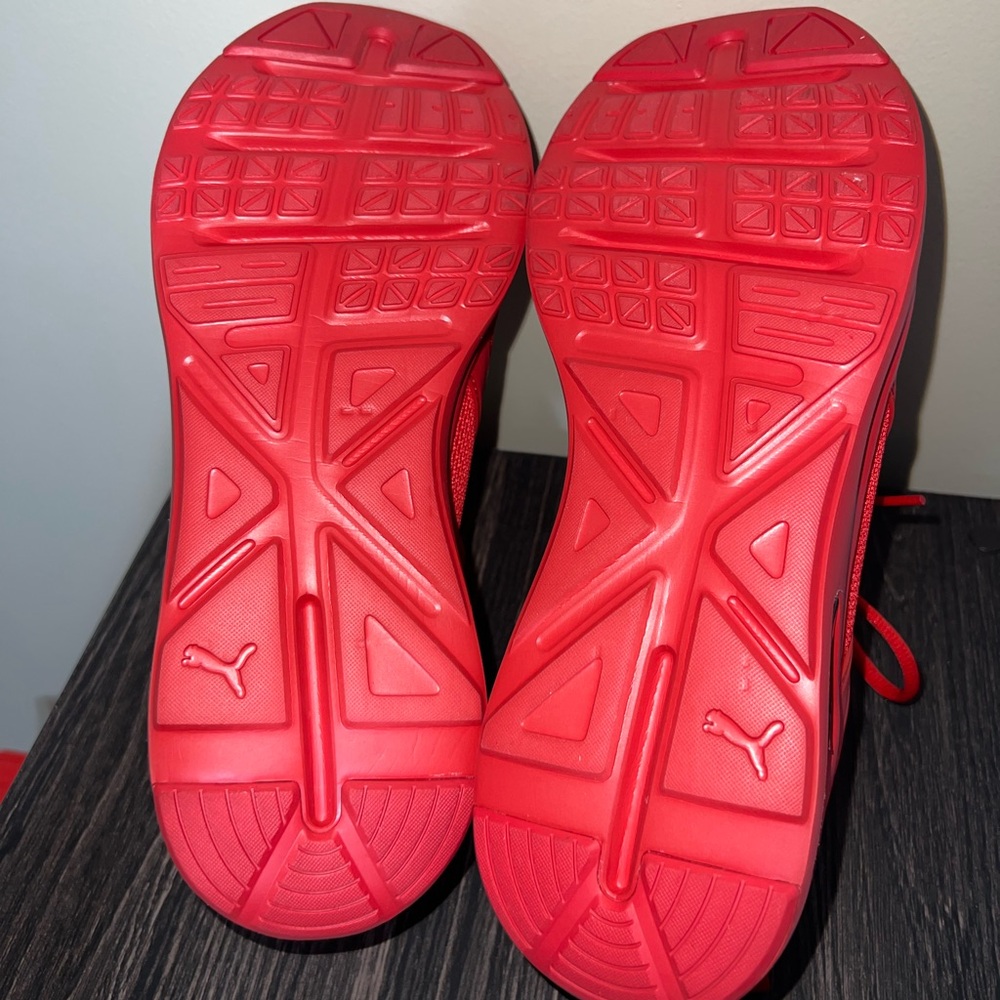 Size 10.5 - PUMA Enzo 2 High Risk Red Like New Condition - Picture 8 of 8